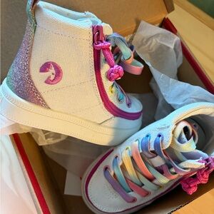 Billy Footwear 🌈 size 5 medium NWT